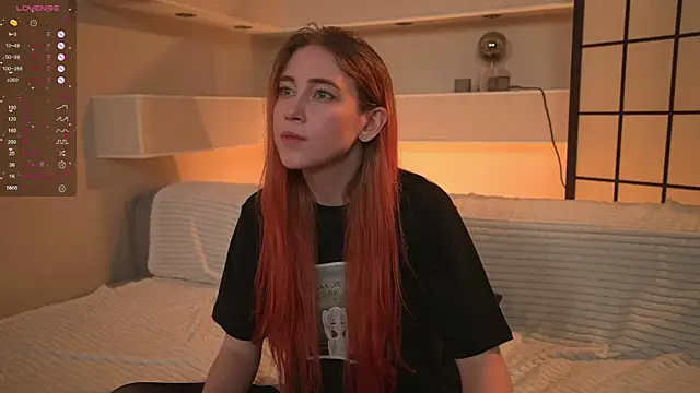 Bloom_m live cam on StripChat