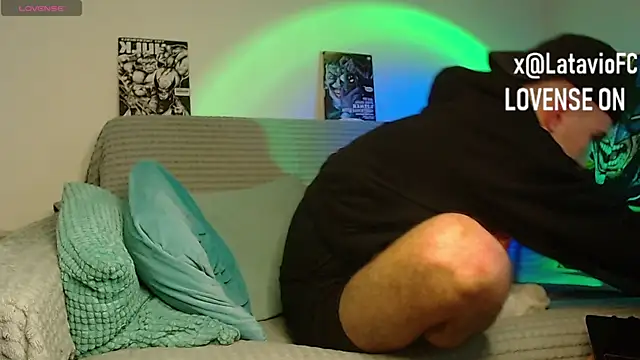Midnighter_ webcam