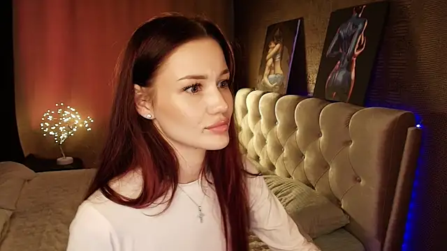 Aria_Mila webcam