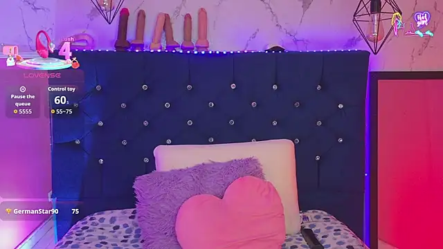 Dakotaa_Johnson webcam