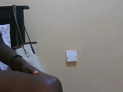 kinkydolll webcam
