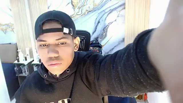 daviidbuckx_ - DaviidBuckx_'s free webcam - UK Sex Cams