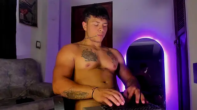 Dominic_Biker__ live sex cam