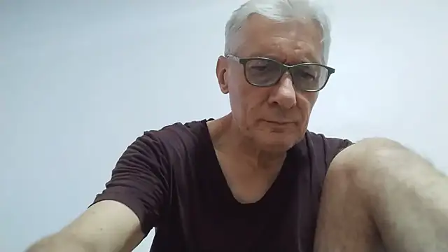 BIGUNCUTHARDCOCK webcam