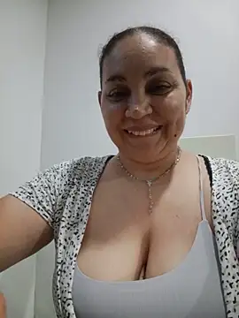 MirandaSoto webcam