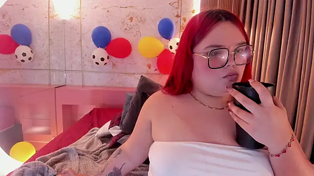 Lushi_Love webcam