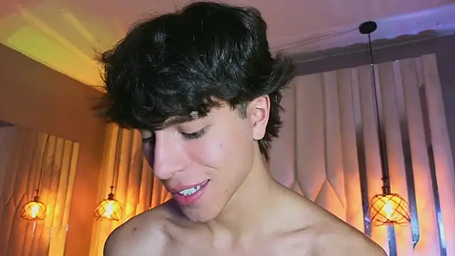 Michaell_Peters webcam
