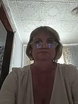 MilashkaCutie50 webcam