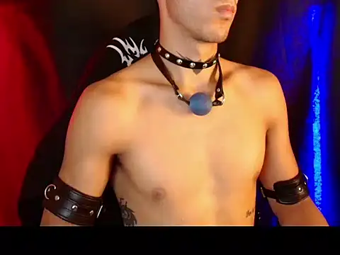 dark_men1 webcam