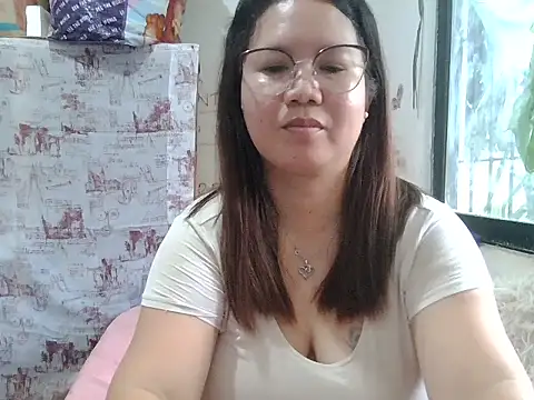 Minimahal live sex cam