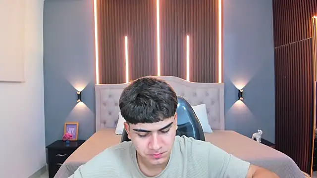 Tommy18__ webcam