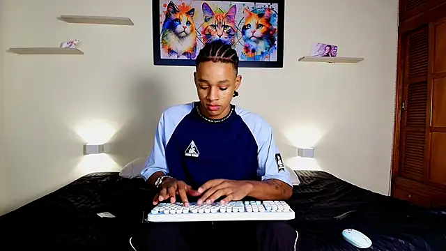 jordan_mm420 - Jordan_mm420's free webcam - UK Sex Cams