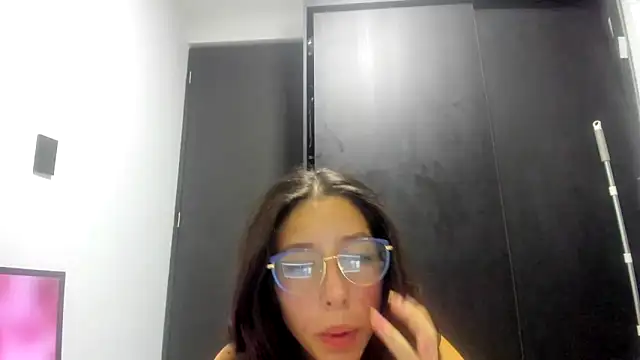 Miranda-cambell live sex cam