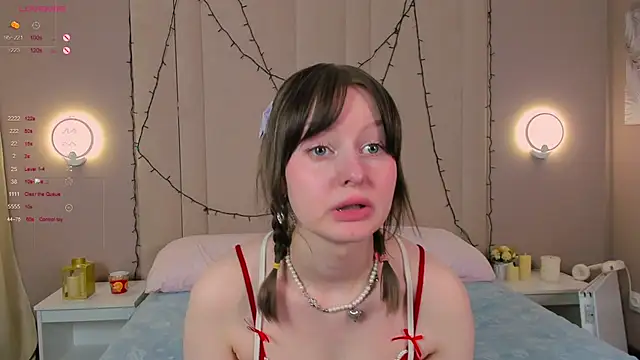 AdeleSilvy live cam on StripChat