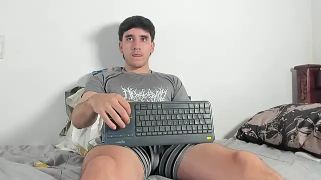 leo030809 webcam