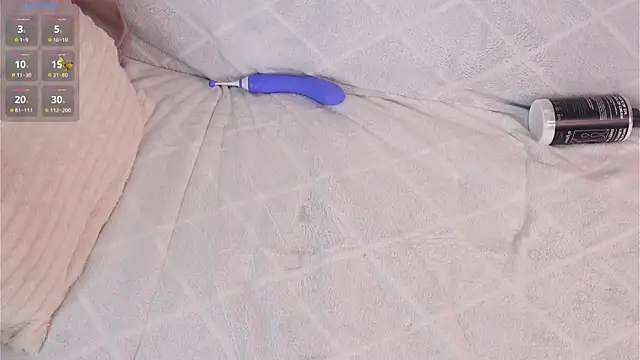 CherlyGuss live cam