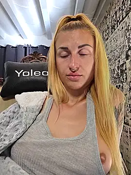 kylie_blck webcam