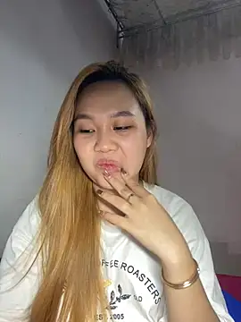 Almira6868 webcam
