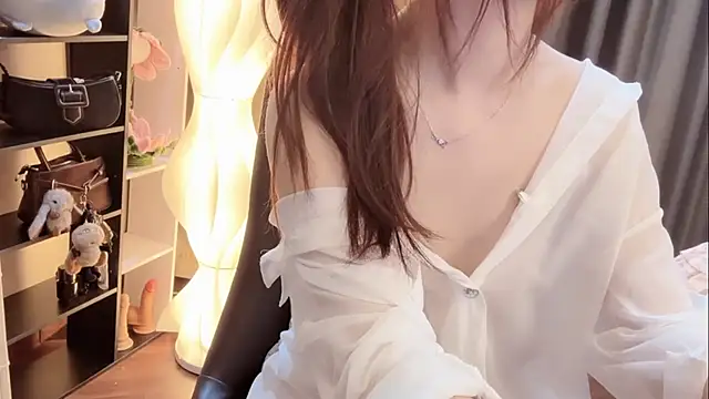 Shenlly live cam