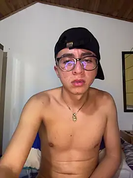 CamiRojas_boy webcam