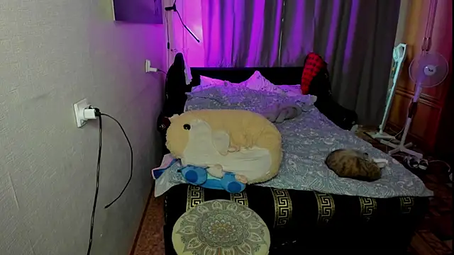 monica__elder webcam