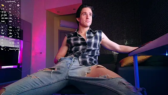 ChristianLevine_ webcam