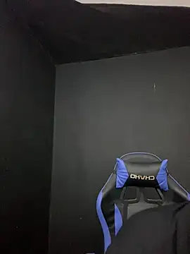 DickMasterfindom webcam