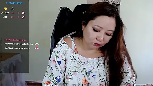 LisaAsianFlower webcam