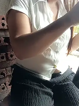 Sara_pusyy webcam