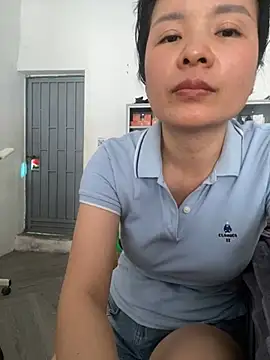 Ivy_Trix2 webcam