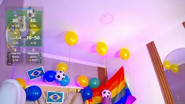 Tiffany_Valentiine webcam