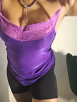 DIRTYSECRET_QUEEN_07 webcam