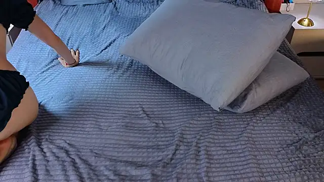 AlexaLenee webcam