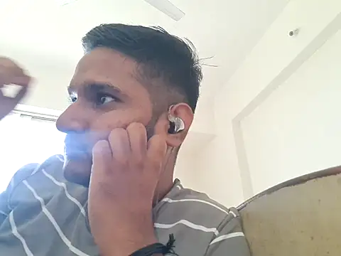 young-hairy-jon webcam