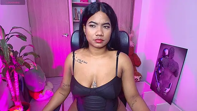 sharlottxl webcam