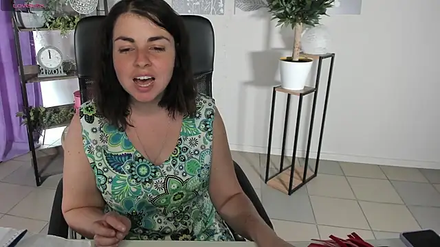 MartaEdams webcam