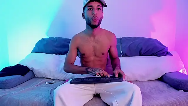 Thiagoferreti live sex cam