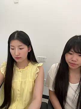 Mina_168 webcam