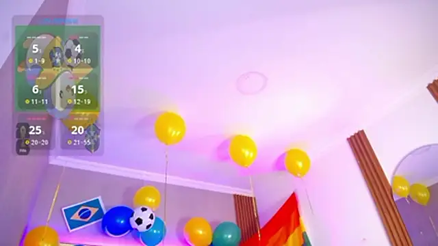 Tiffany_Valentiine webcam
