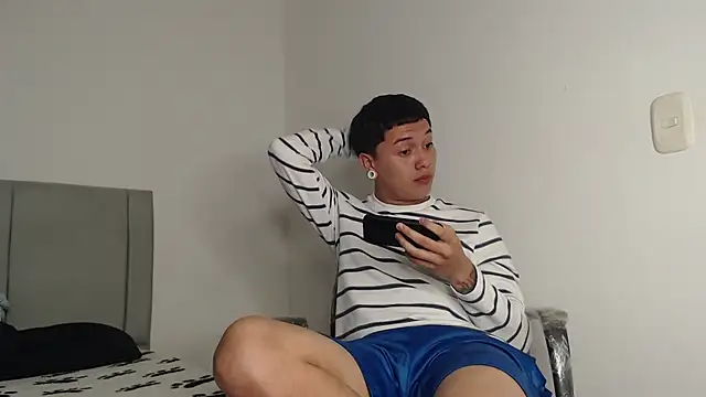 Owenn__blueee webcam