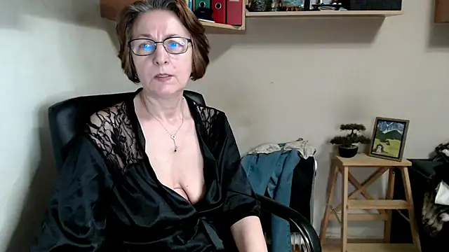 katemodel webcam