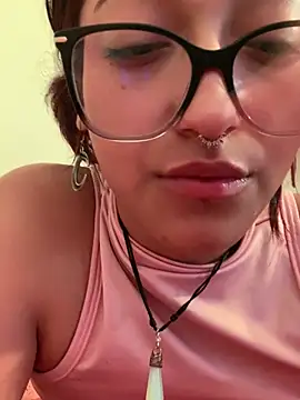 LilithMonette webcam