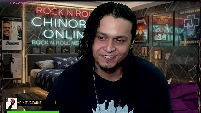 chino_roz webcam