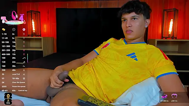 Leo_Savage_ webcam