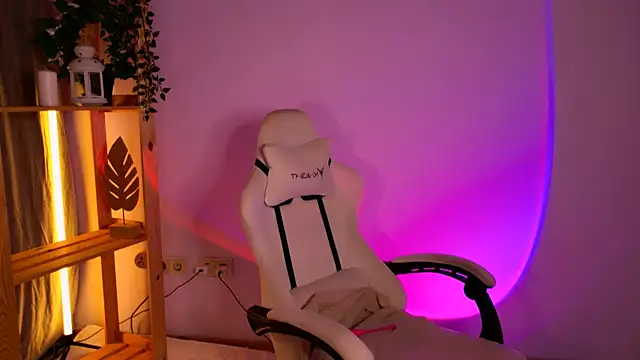ElenaMonroe webcam