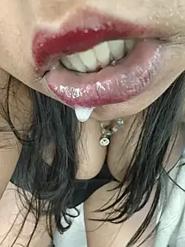Curvy_Pooja webcam