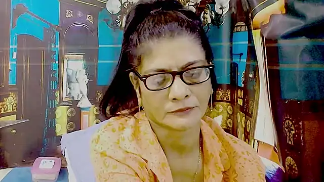 IndianAllure webcam