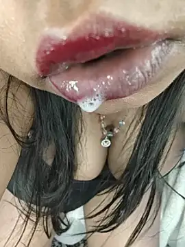 Curvy_Pooja webcam