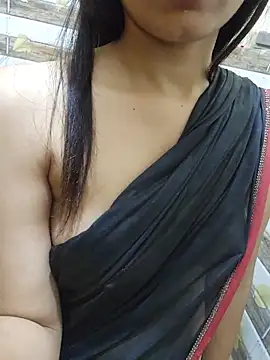 CuteSarikaLIVE webcam