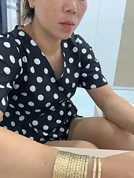 Baby-lovely69 webcam